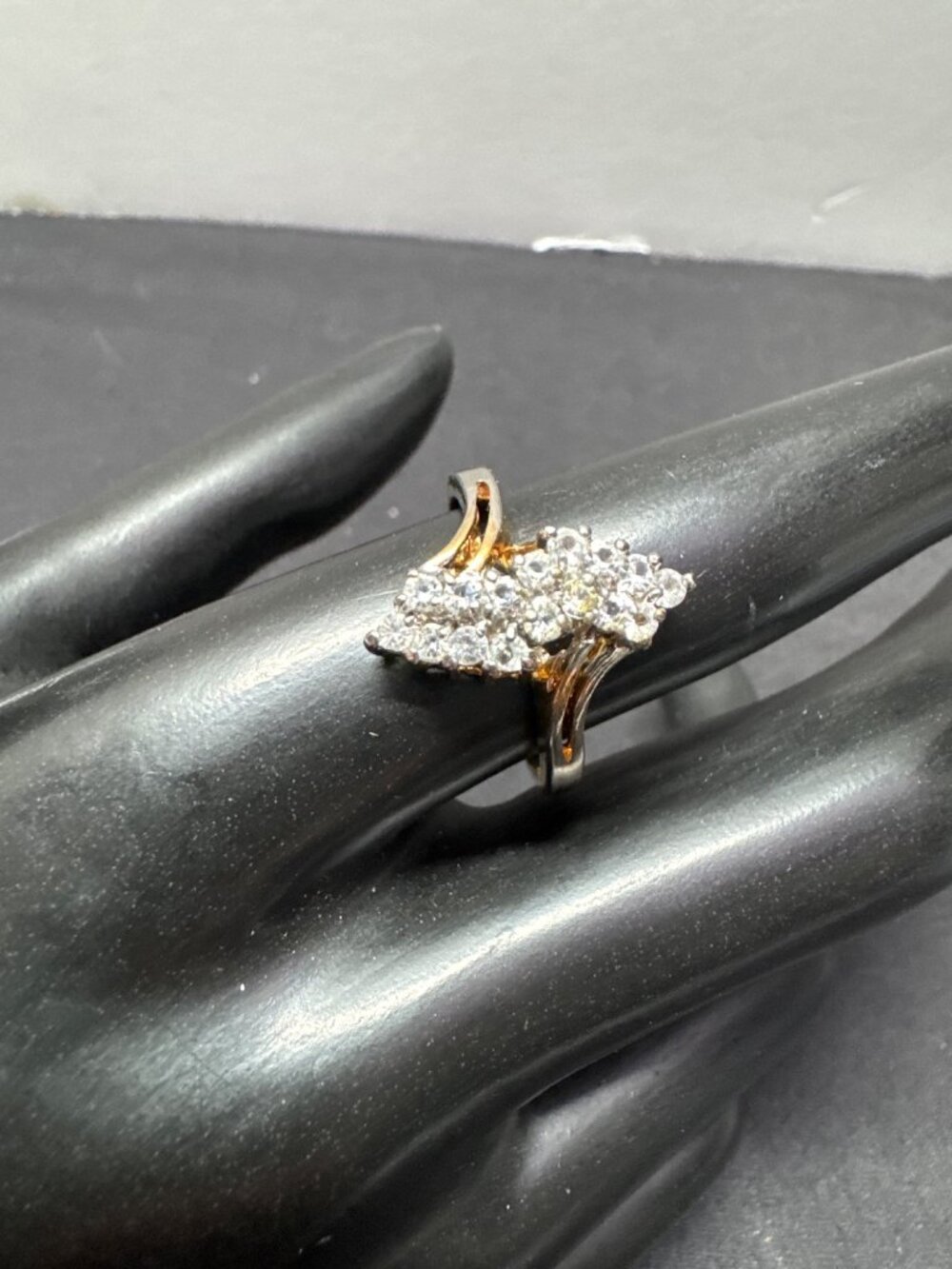 14KT HGE Gold Plated Cluster Diamond Ring Size 7 Elegant Statement Jewelry